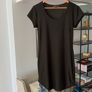 LBD/Tee-shirt dress